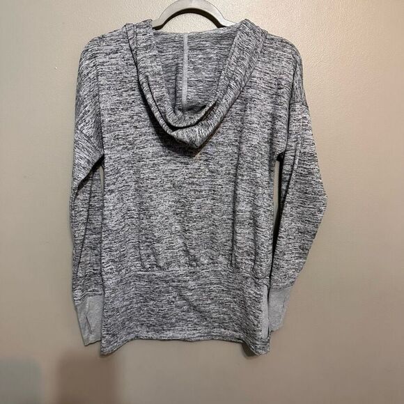 Athleta oversized gray pullover batwing hoodie size XS - Picture 2 of 8